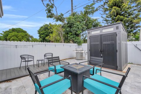 Casa en venta en Miami, Florida, 3 dormitorios, 149.11 m2 № 2382711 - foto 22