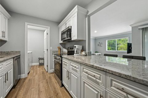 Condominio en venta en Tampa, Florida, 1 dormitorio, 74.51 m2 № 1795116 - foto 13