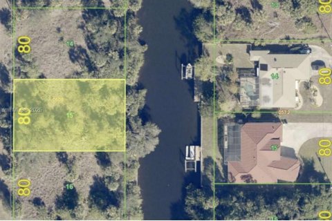 Terreno en venta en Port Charlotte, Florida № 1892860 - foto 5
