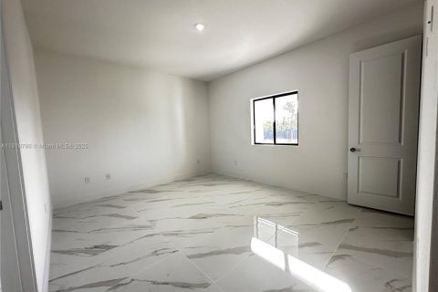 Villa ou maison à vendre à Homestead, Floride: 4 chambres № 1969774 - photo 8