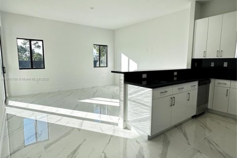 Villa ou maison à vendre à Homestead, Floride: 4 chambres № 1969774 - photo 4