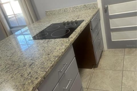 Снять в аренду кондоминиум в Брейдентон, Флорида 8 комнат, 91.14м2, № 1820923 - фото 5