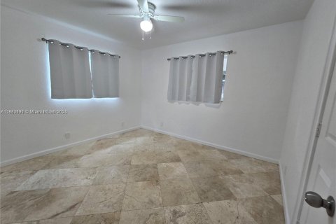 Casa en alquiler en Oakland Park, Florida, 2 dormitorios, 83.61 m2 № 1818194 - foto 21