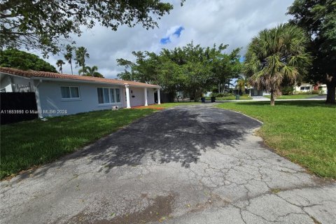 Casa en alquiler en Oakland Park, Florida, 2 dormitorios, 83.61 m2 № 1818194 - foto 4