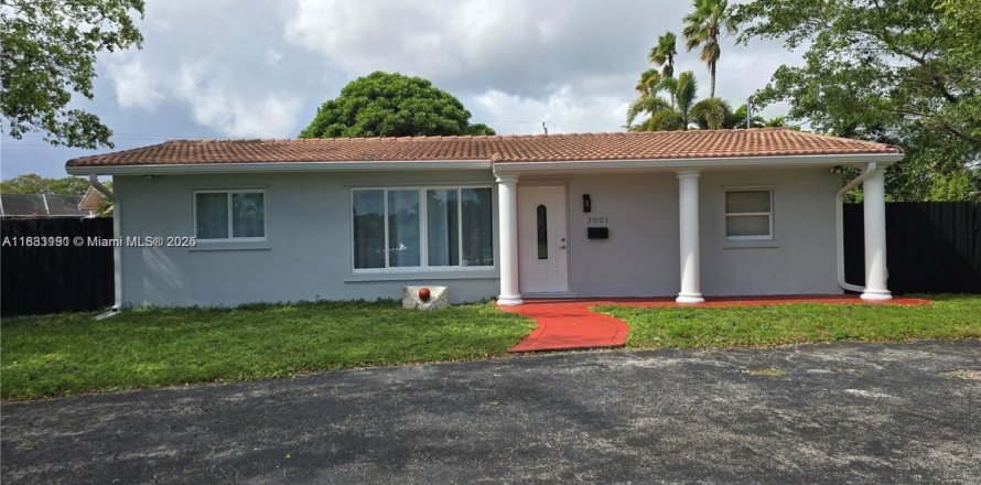 Casa en Oakland Park, Florida 2 dormitorios, 83.61 m2 № 1818194