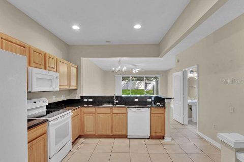 Touwnhouse à vendre à Bradenton, Floride: 3 chambres, 148.27 m2 № 2114699 - photo 4