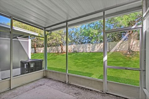 Touwnhouse à vendre à Bradenton, Floride: 3 chambres, 148.27 m2 № 2114699 - photo 9