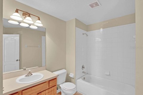 Touwnhouse à vendre à Bradenton, Floride: 3 chambres, 148.27 m2 № 2114699 - photo 14