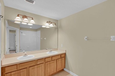 Touwnhouse à vendre à Bradenton, Floride: 3 chambres, 148.27 m2 № 2114699 - photo 12