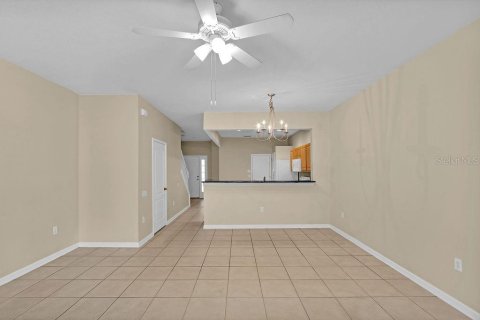 Touwnhouse à vendre à Bradenton, Floride: 3 chambres, 148.27 m2 № 2114699 - photo 8