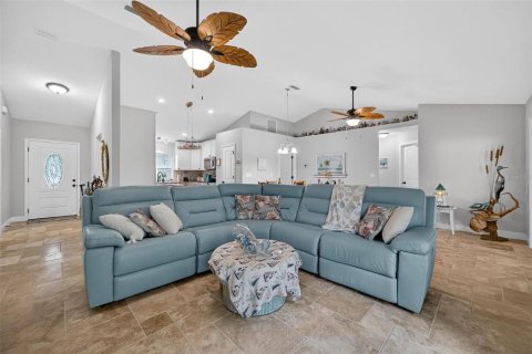 Casa en venta en Summerfield, Florida, 3 dormitorios, 151.99 m2 № 1796947 - foto 5