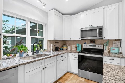 Casa en venta en Summerfield, Florida, 3 dormitorios, 151.99 m2 № 1796947 - foto 17