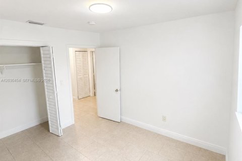 Купить виллу или дом в Майами, Флорида 4 спальни, 230.12м2, № 2077929 - фото 5