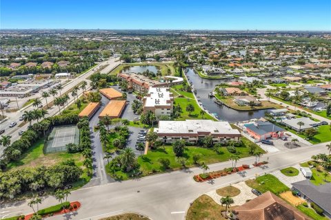 Condominio en venta en Fort Myers, Florida, 2 dormitorios, 119.47 m2 № 2212498 - foto 5