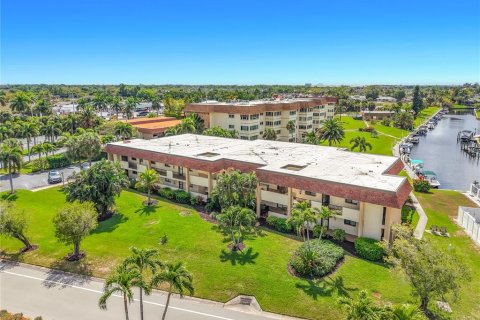 Condo à Fort Myers, Floride, 2 chambres  № 2212498