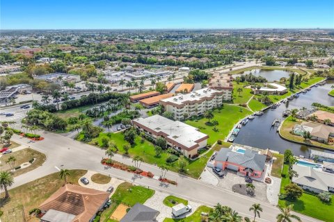 Condominio en venta en Fort Myers, Florida, 2 dormitorios, 119.47 m2 № 2212498 - foto 6
