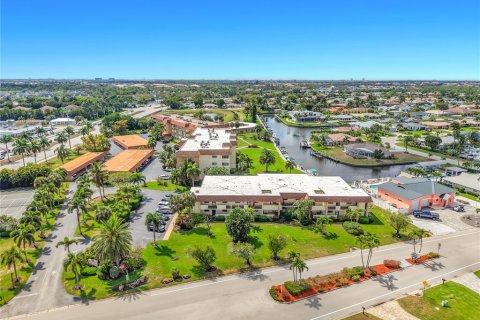 Condominio en venta en Fort Myers, Florida, 2 dormitorios, 119.47 m2 № 2212498 - foto 8