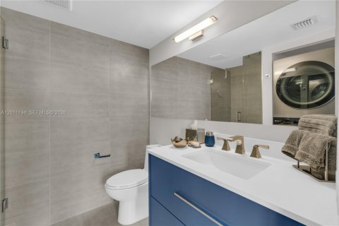 Condo in Miami, Florida, 2 bedrooms № 2075018 - photo 23