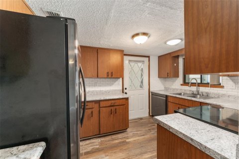 House in Ocala, Florida 2 bedrooms, 116.69 sq.m. № 2208297 - photo 9
