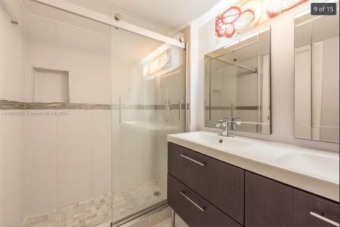 Снять в аренду кондоминиум в Авентура, Флорида 2 спальни, 102.56м2, № 1949187 - фото 7