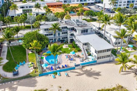 Condominio en venta en Lauderdale-by-the-Sea, Florida, 1 dormitorio, 59.55 m2 № 2002189 - foto 18
