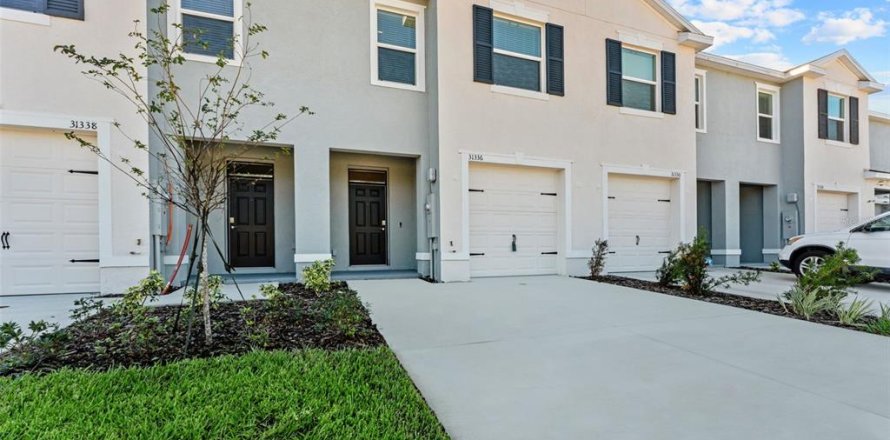 Adosado en Wesley Chapel, Florida 3 dormitorios, 155.43 m2 № 1800498
