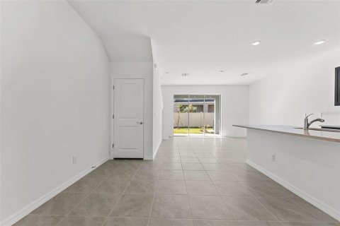 Adosado en alquiler en Wesley Chapel, Florida, 3 dormitorios, 155.43 m2 № 1800498 - foto 5