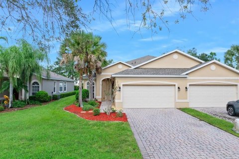 Townhouse in Daytona Beach, Florida 2 bedrooms, 151.62 sq.m. № 2117209