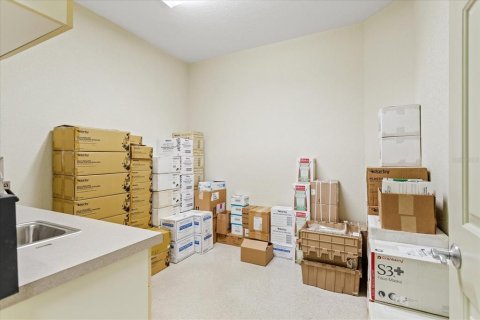 Propiedad comercial en alquiler en Davenport, Florida, 279.17 m2 № 1670089 - foto 20