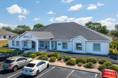 Propiedad comercial en alquiler en Davenport, Florida, 279.17 m2 № 1670089 - foto 1