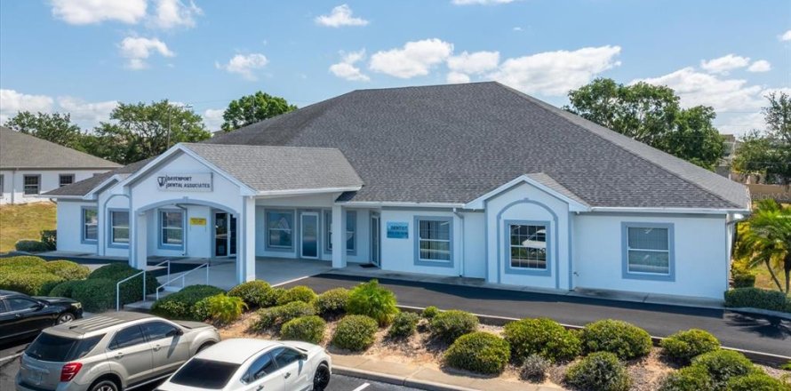 Propiedad comercial en Davenport, Florida 279.17 m2 № 1670089