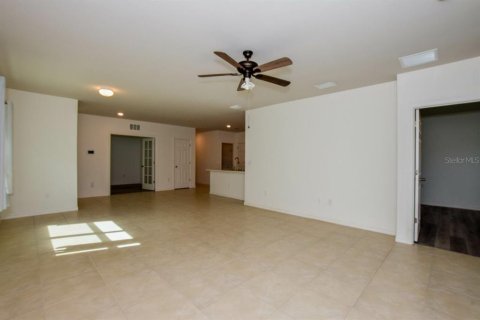 House in Punta Gorda, Florida 2 bedrooms, 140.84 sq.m. № 1900318 - photo 10
