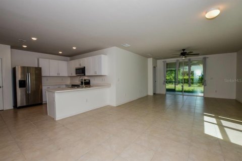 House in Punta Gorda, Florida 2 bedrooms, 140.84 sq.m. № 1900318 - photo 14