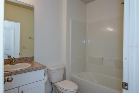 House in Punta Gorda, Florida 2 bedrooms, 140.84 sq.m. № 1900318 - photo 25