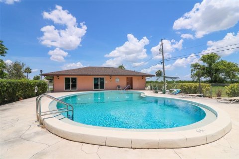 Condominio en venta en Lake Wales, Florida, 2 dormitorios, 88.63 m2 № 1396670 - foto 27