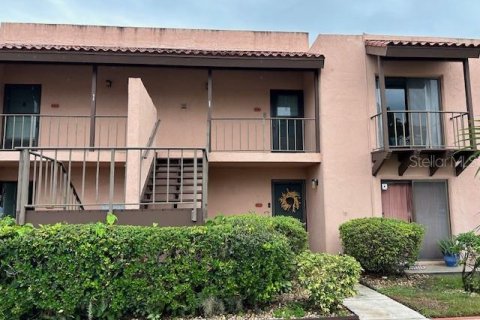 Condominio en venta en Lake Wales, Florida, 2 dormitorios, 88.63 m2 № 1396670 - foto 1