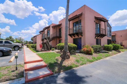 Condominio en venta en Lake Wales, Florida, 2 dormitorios, 88.63 m2 № 1396670 - foto 4