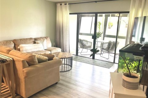 Condominio en venta en Lake Wales, Florida, 2 dormitorios, 88.63 m2 № 1396670 - foto 10