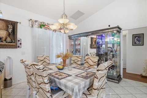 Villa ou maison à vendre à Port Charlotte, Floride: 3 chambres, 181.9 m2 № 2135100 - photo 11