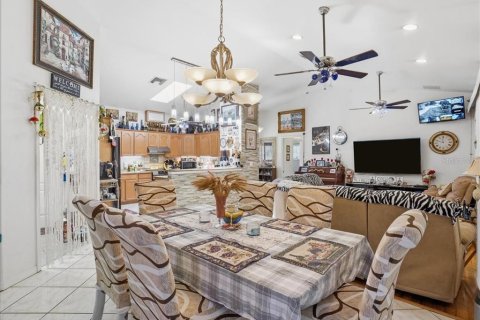 Villa ou maison à vendre à Port Charlotte, Floride: 3 chambres, 181.9 m2 № 2135100 - photo 9