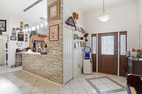 Villa ou maison à vendre à Port Charlotte, Floride: 3 chambres, 181.9 m2 № 2135100 - photo 5