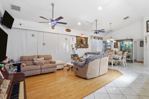 Villa ou maison à vendre à Port Charlotte, Floride: 3 chambres, 181.9 m2 № 2135100 - photo 6