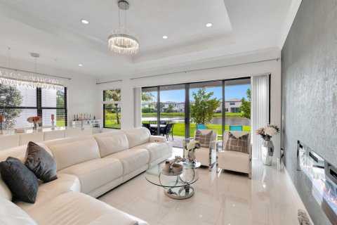 Villa ou maison à vendre à Boca Raton, Floride: 5 chambres, 309.09 m2 № 2077612 - photo 9