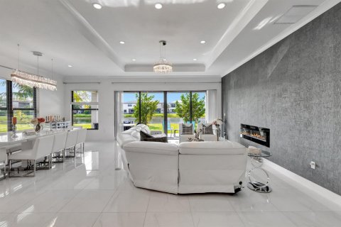 Villa ou maison à vendre à Boca Raton, Floride: 5 chambres, 309.09 m2 № 2077612 - photo 8