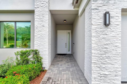 Villa ou maison à vendre à Boca Raton, Floride: 5 chambres, 309.09 m2 № 2077612 - photo 4