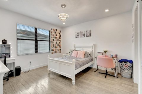Villa ou maison à vendre à Boca Raton, Floride: 5 chambres, 309.09 m2 № 2077612 - photo 30