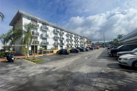 Condo à Miami, Floride, 2 chambres  № 2066873