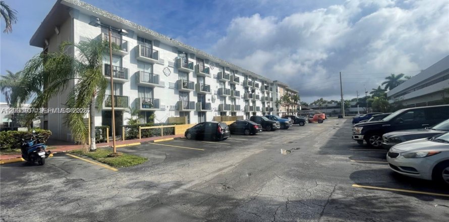 Condo à Miami, Floride, 2 chambres  № 2066873