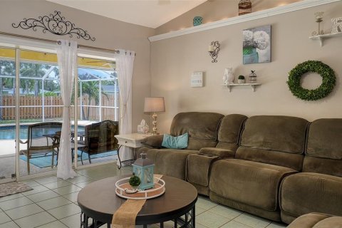 House in Bradenton, Florida 3 bedrooms, 165.18 sq.m. № 1881185 - photo 8