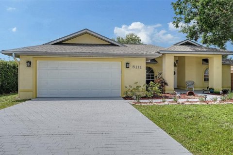 House in Bradenton, Florida 3 bedrooms, 165.18 sq.m. № 1881185 - photo 4